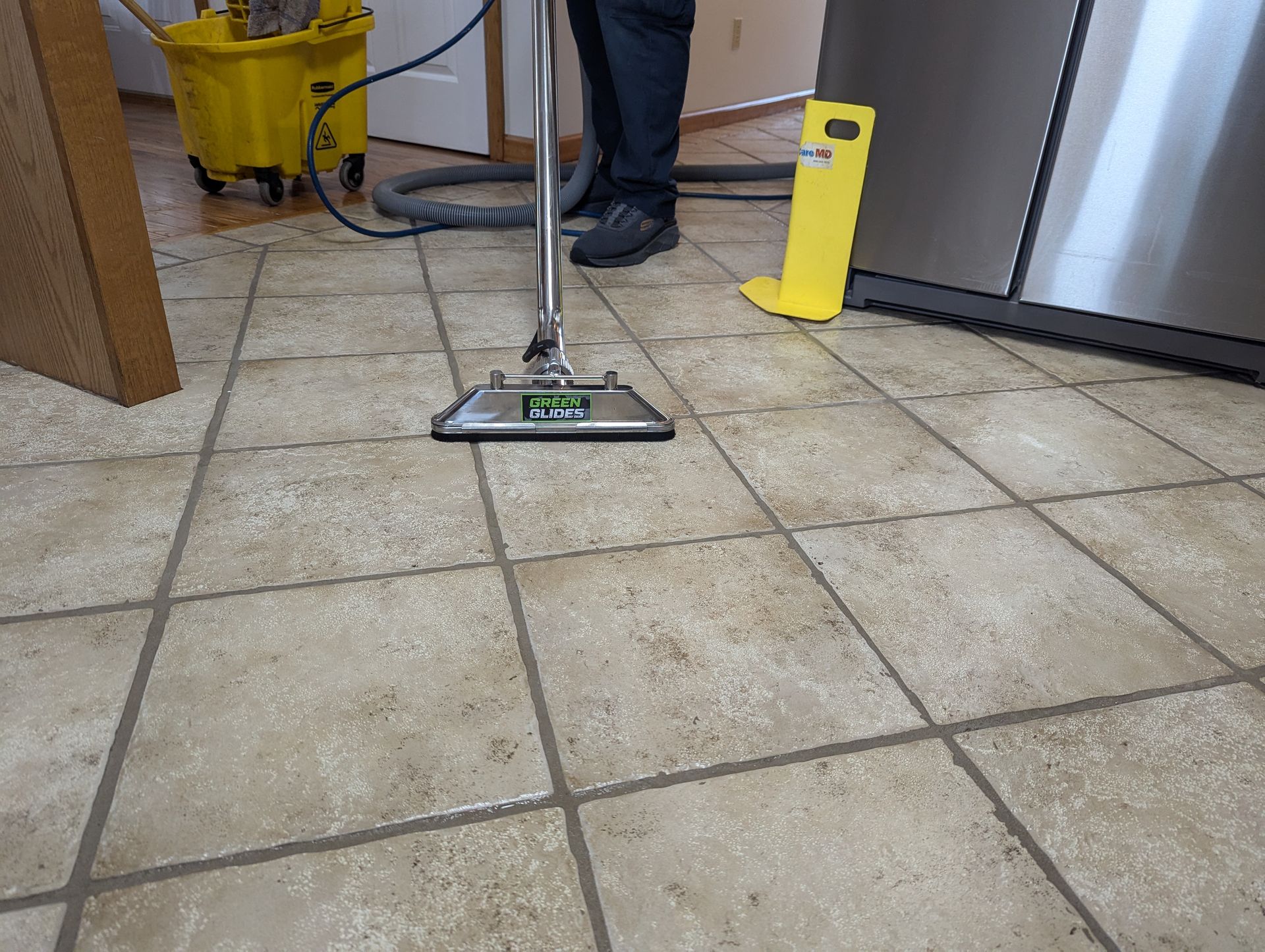 Wand on grout