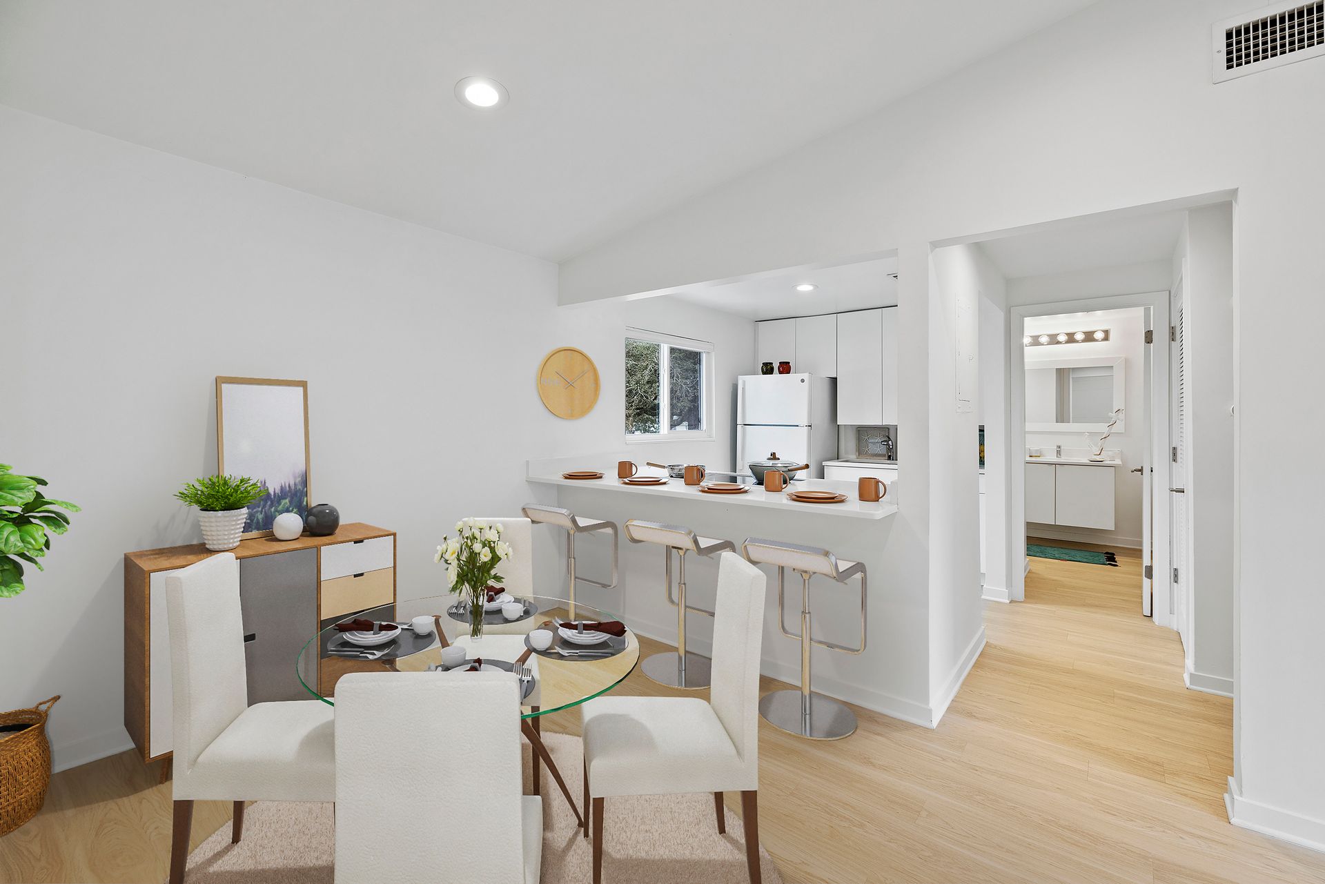 Dining room at The Hale Nani Apartments in Neptune Beach, Florida.