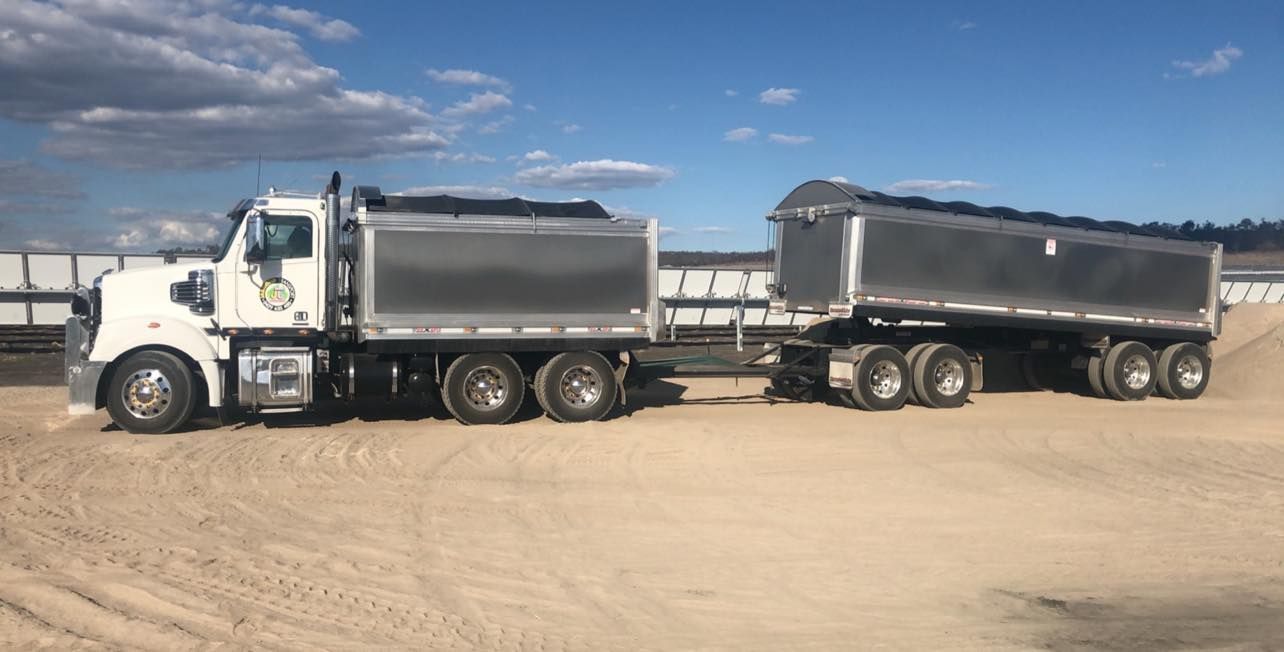 Parked white truck | Toowoomba, QLD | Jasmond Transport