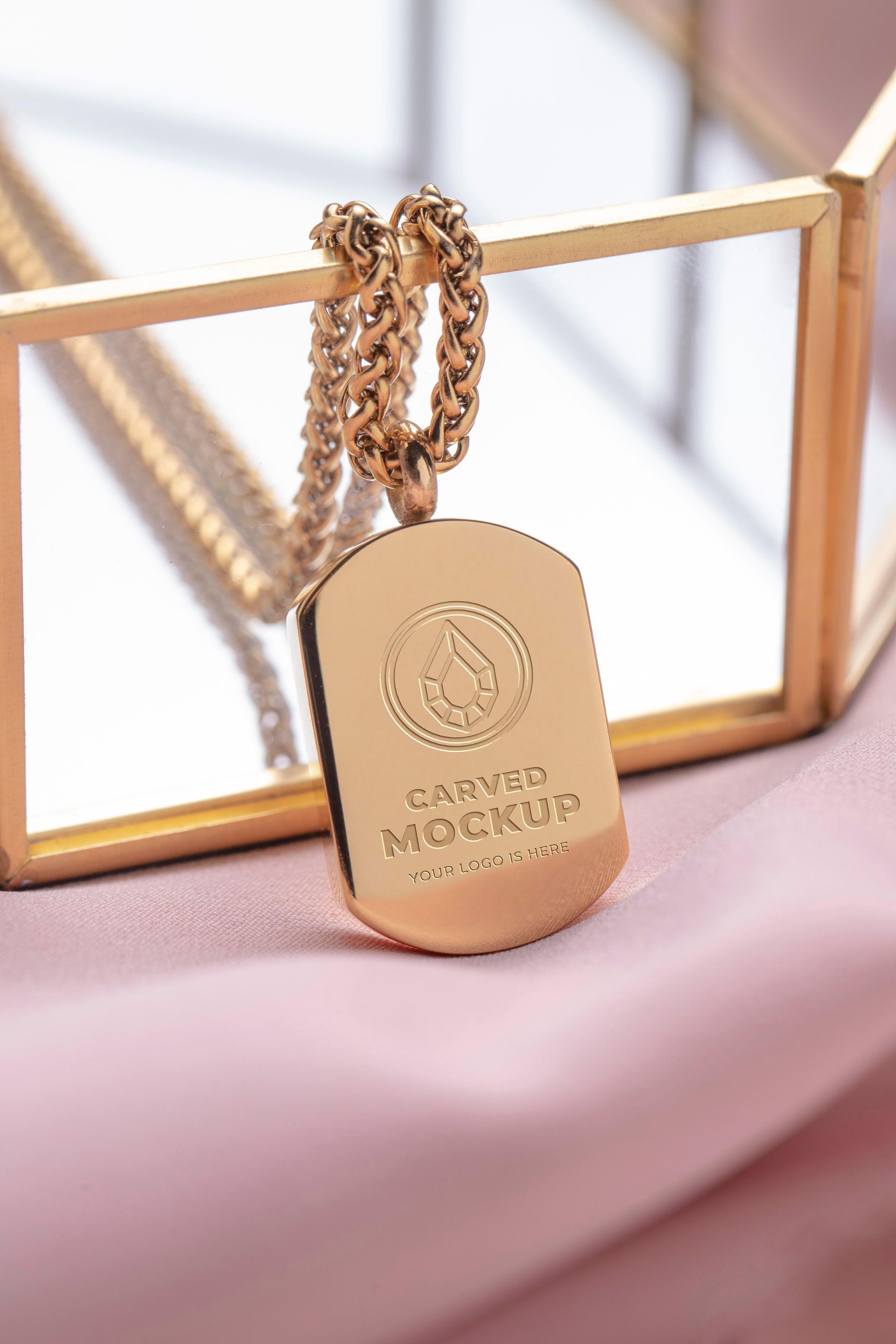 engraved necklace