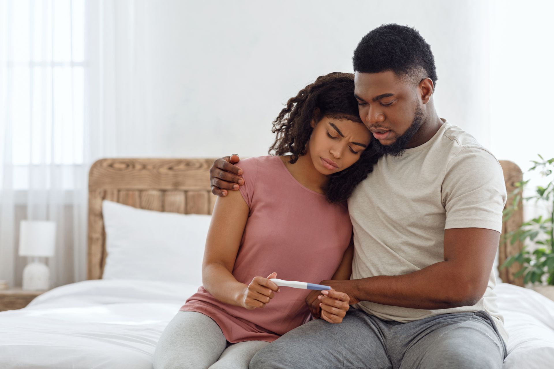 couple upset they are not pregnant 