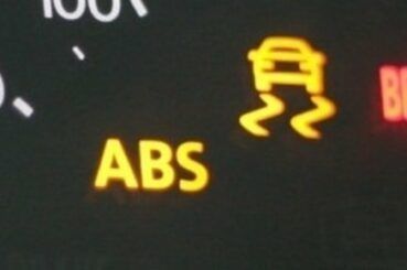 Can You Drive With The ABS Light On | Ric Henry Auto Service