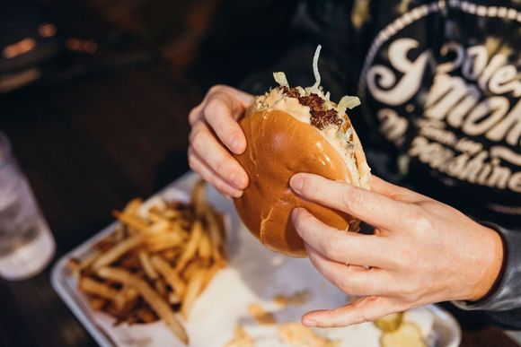Enjoy flavorful hamburgers , cheeseburgers & more from Duke’s on the Boulevard in Jefferson City, MO
