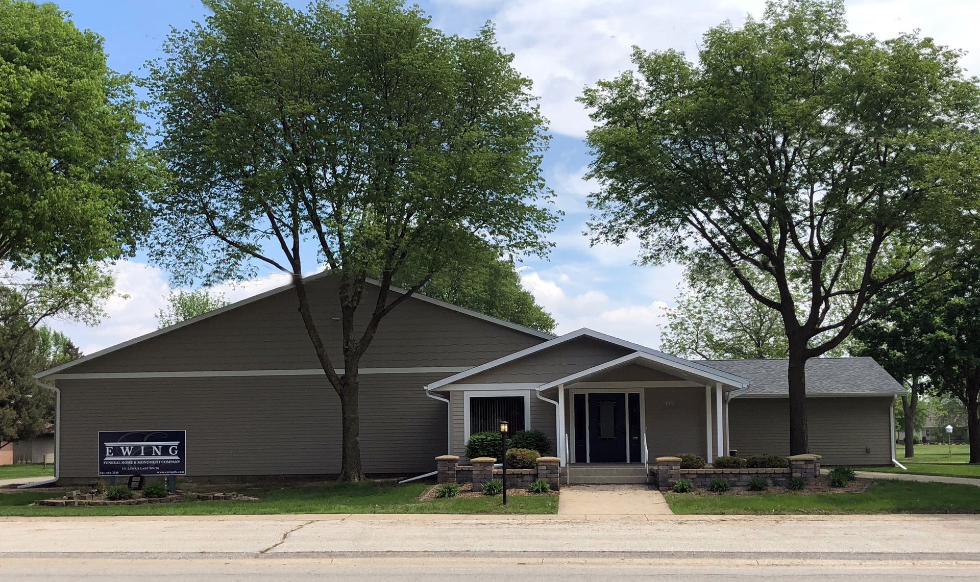 Funeral Home in Britt, IA | Ewing Funeral Home