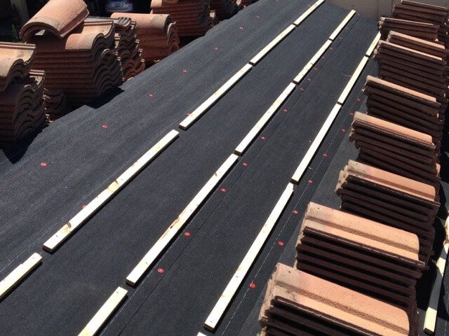 Install 1x2 Wood Battens.