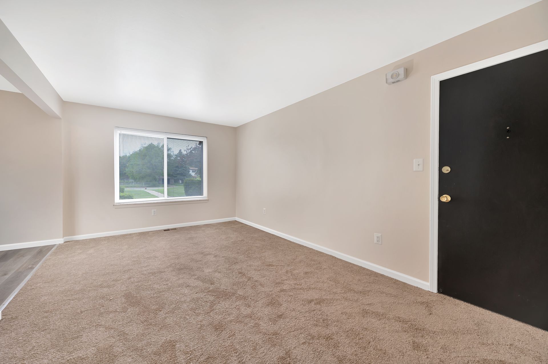 Park Layne 1 and 2 bedroom Warren apartments