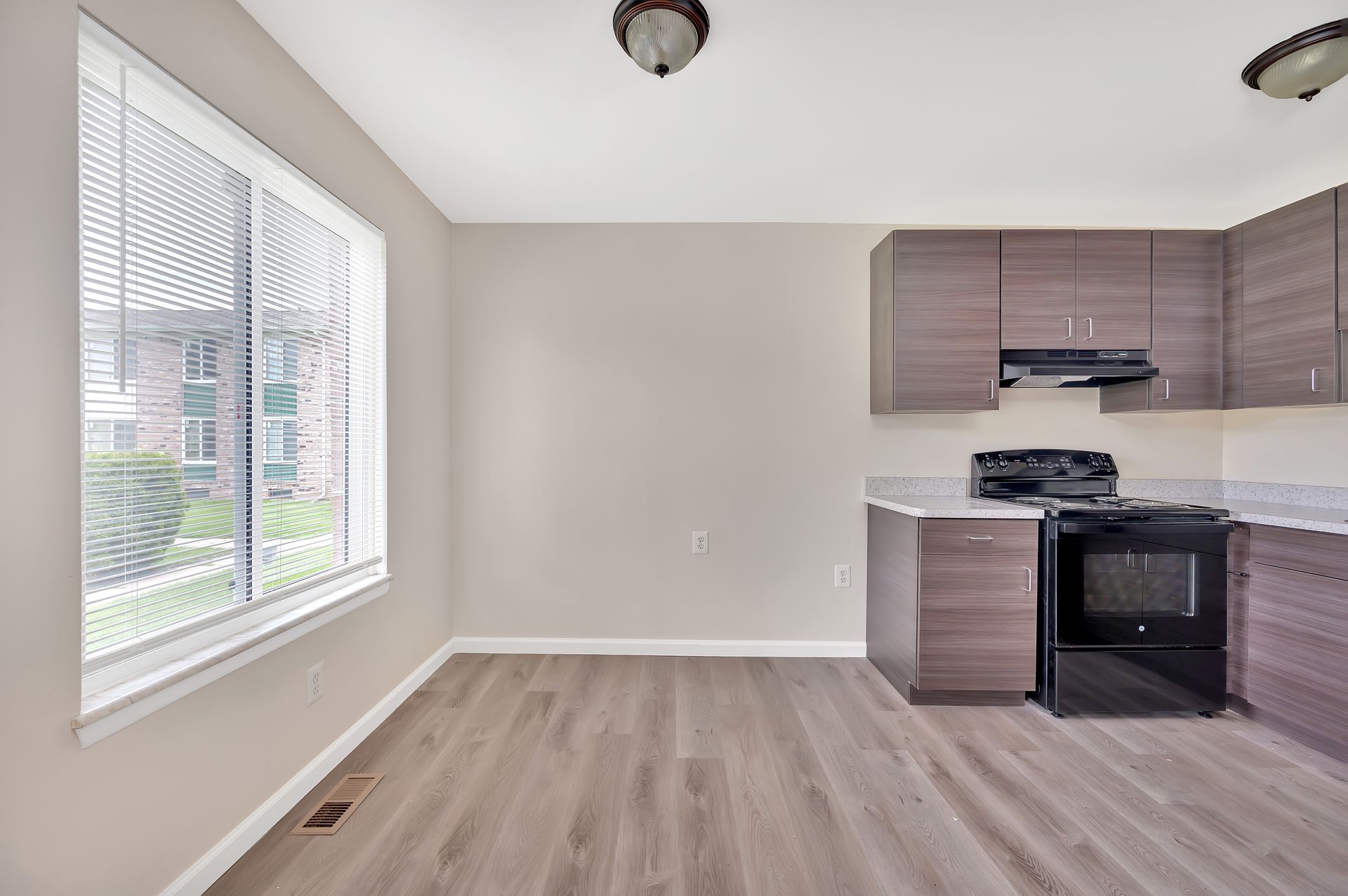 Park Layne 1 and 2 bedroom Warren apartments