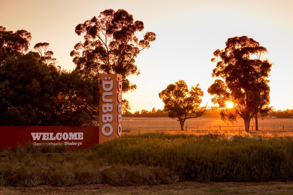 Dubbo Welcome Sign — Kitchen Renovations in Mudgee, QLD