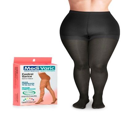 Leggings negros de control de abdomen junto a una caja de medias de compresión MediVaric sobre un fondo blanco.