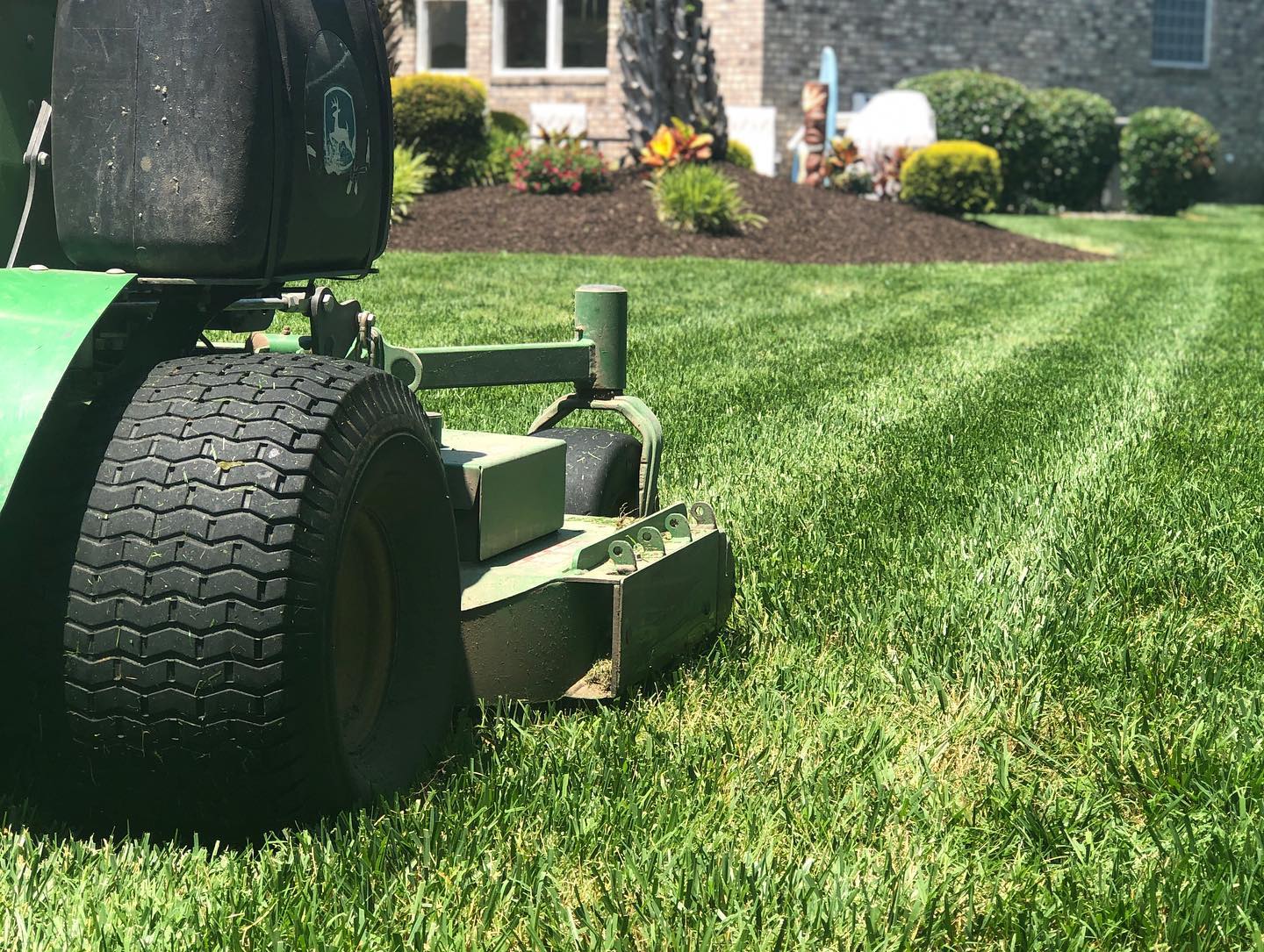 lawn-maintenance-virginia-beach-va-757-325-9057