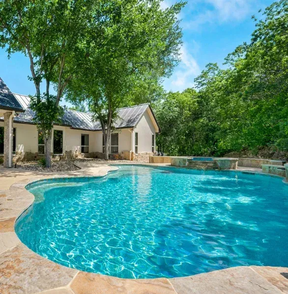 backyard pond and koi pond installation