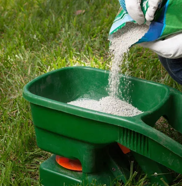 lawn fertilization process in pinehurst nc