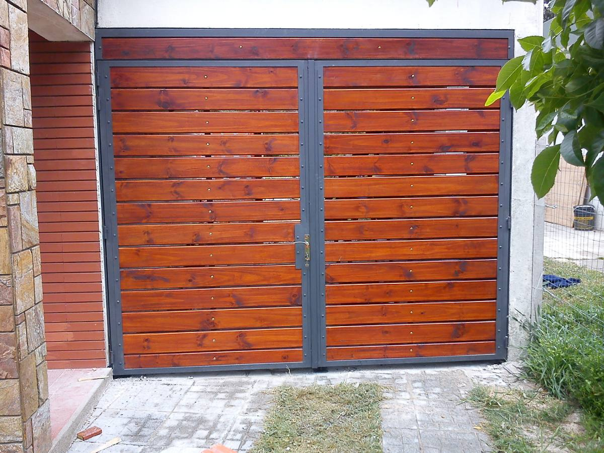 Maderas y Aserríos Nariño, Venta de Madera para puertas, portones y techos en Bello.
