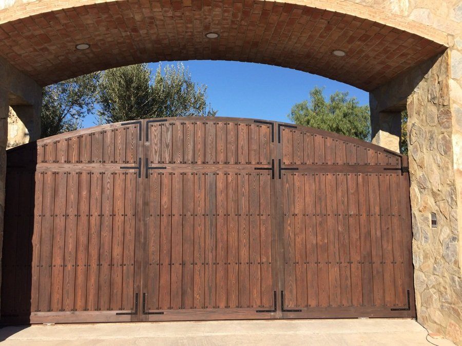 Maderas y Aserríos Nariño, Venta de Madera para puertas, portones y techos en El Retiro.