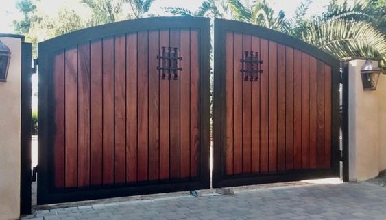 Maderas y Aserríos Nariño, Venta de Madera para puertas, portones y techos en La Ceja y Rionegro.