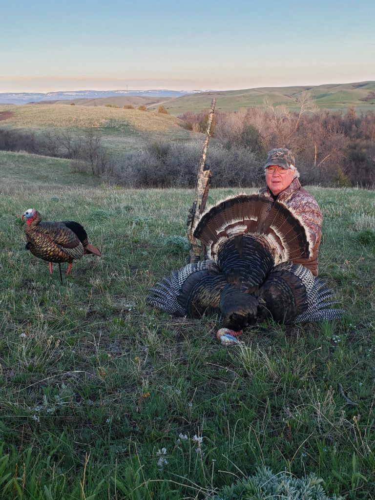 Lone Wolf Guide Service Hunting