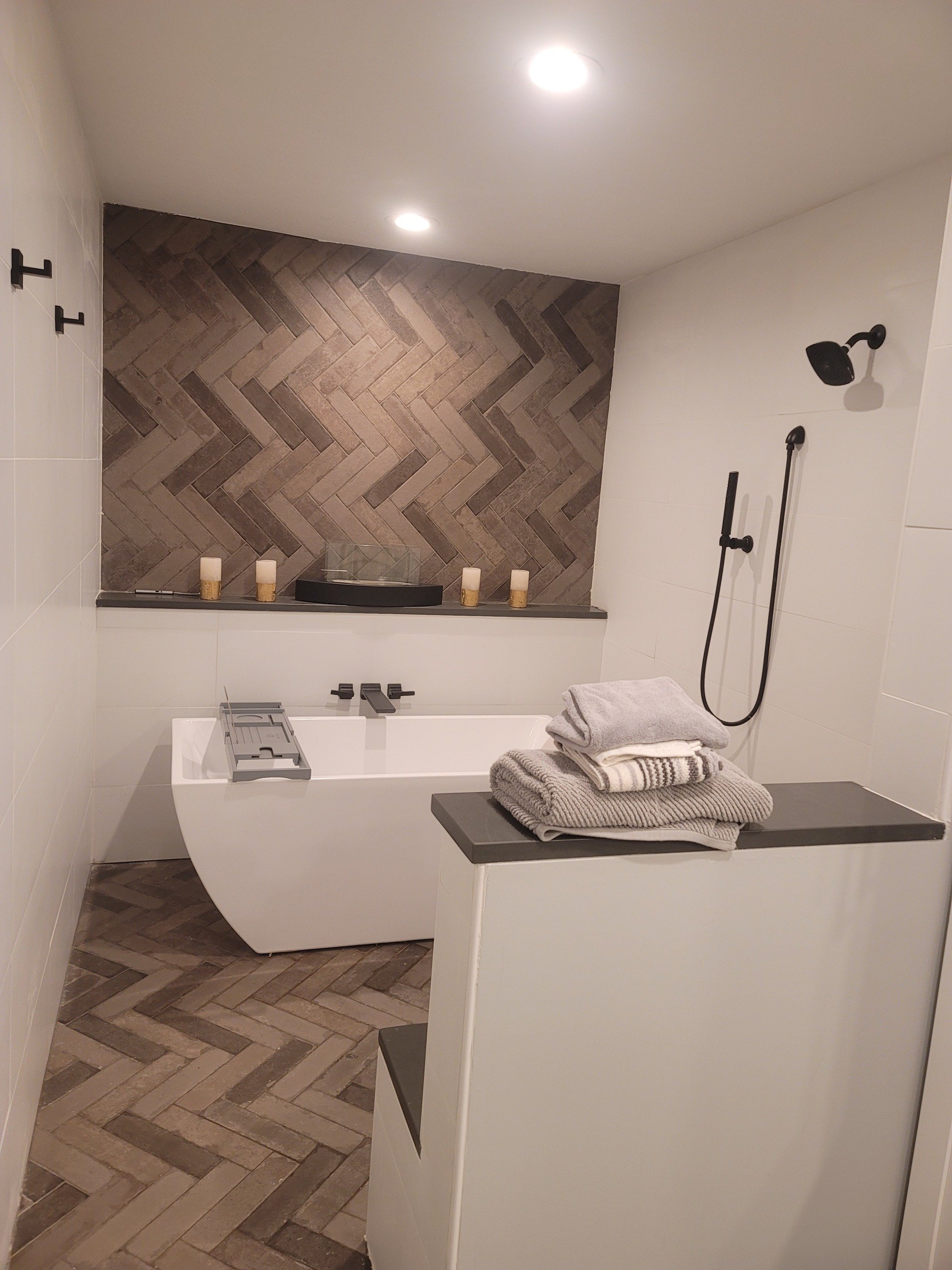 Accent Remodeling & Renovations Overland Park Kitchen & Bath remodelers