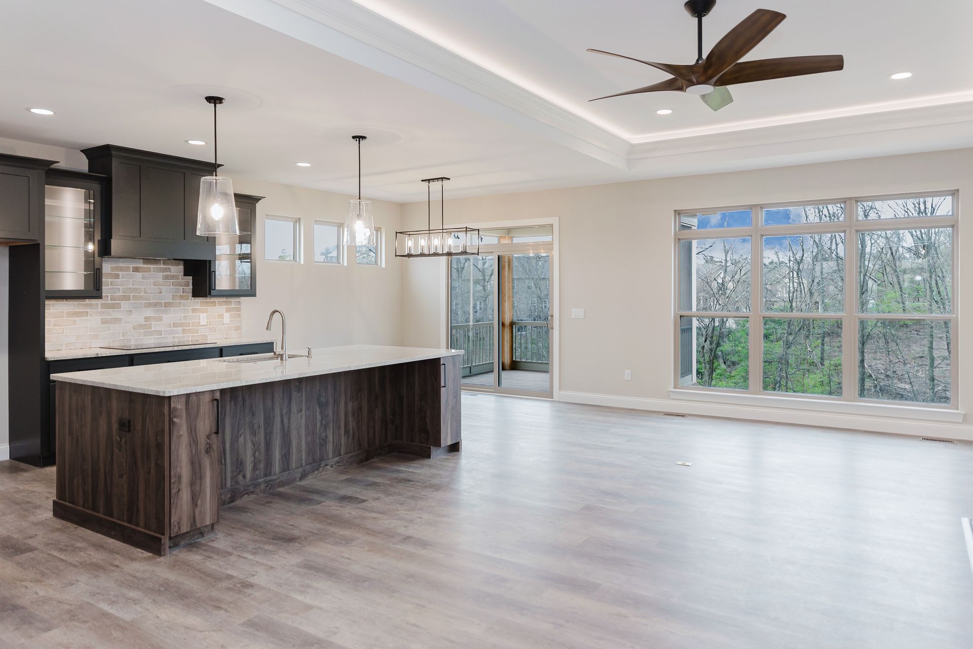 Modern kitchen of the Marilyn Monroe model.