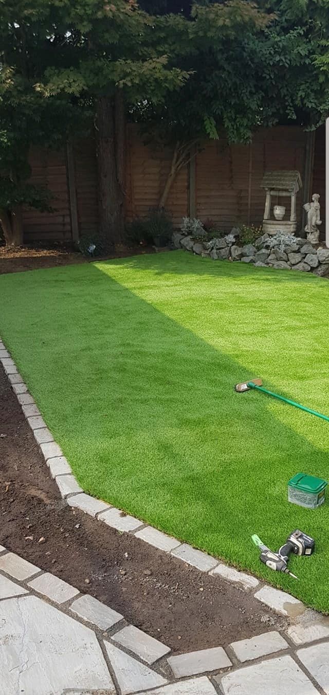 Artificial grass lawns by Walton Paving