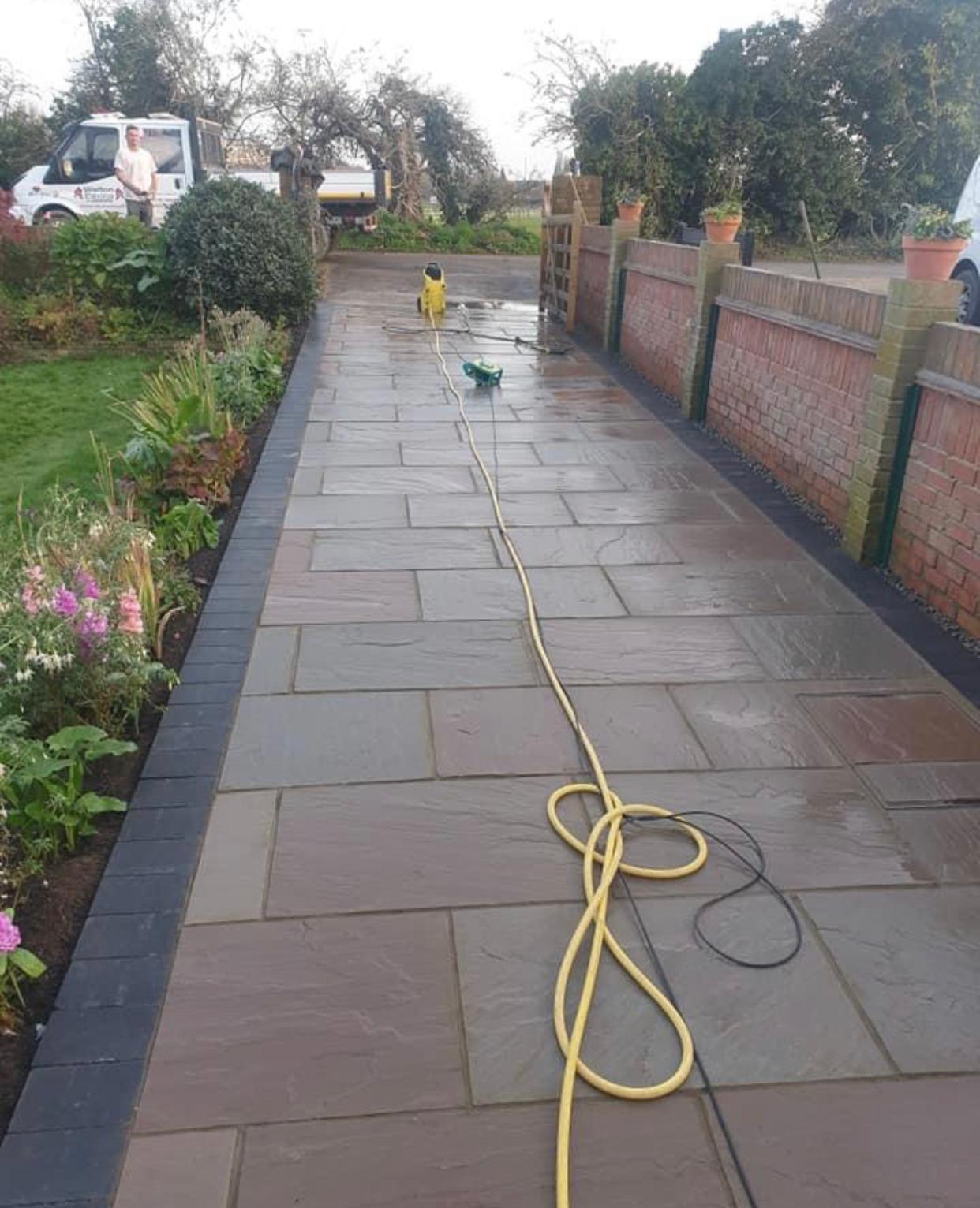 Natural stone driveways by Walton Driveways Surrey