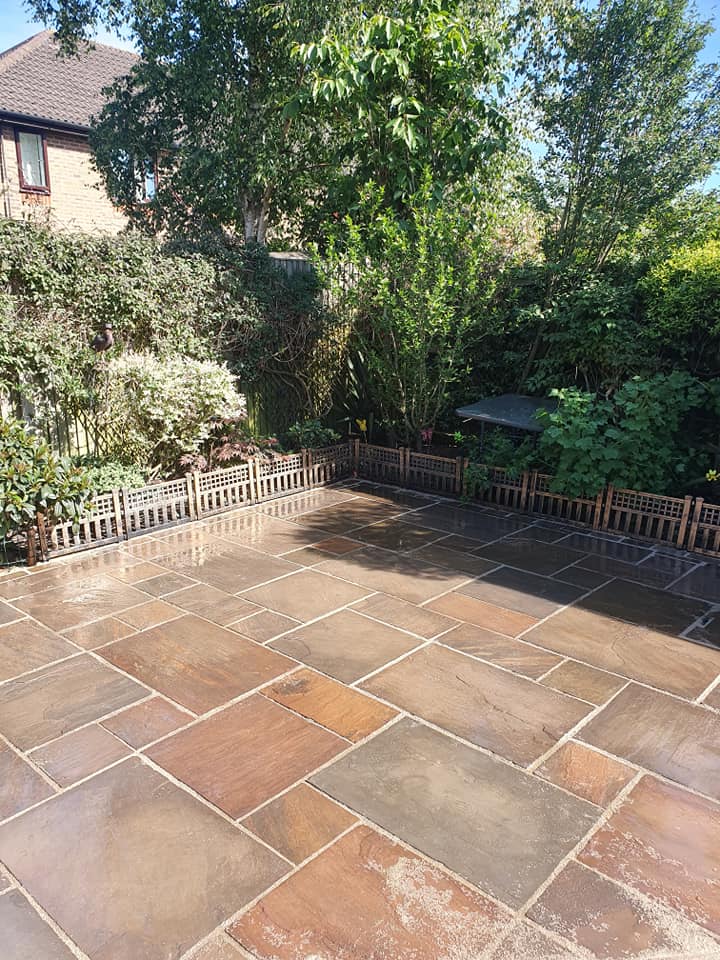 Natural stone patios by Walton Paving