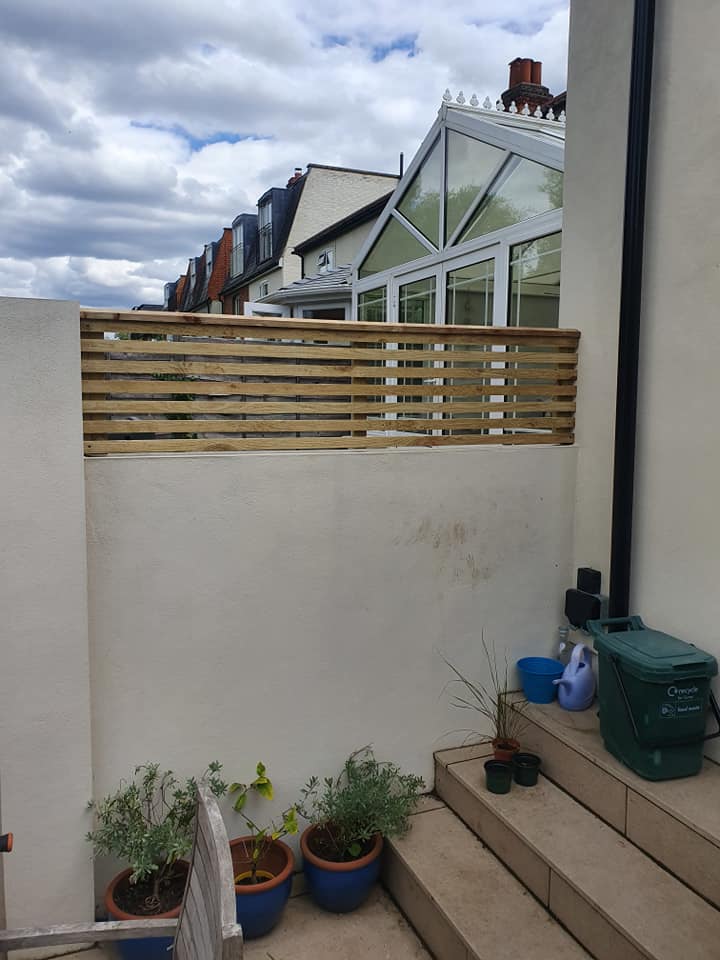 Privacy fencing by Walton Paving