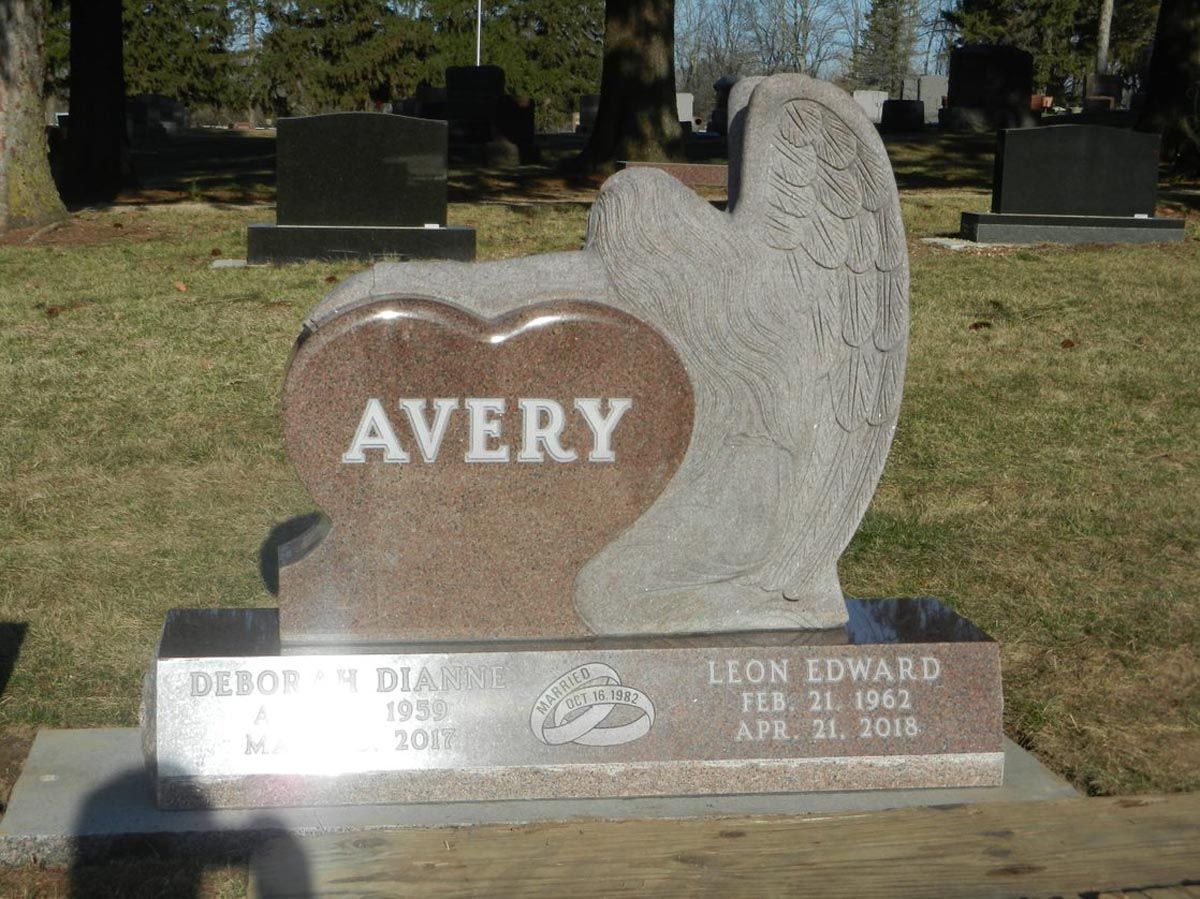 A gravestone for a woman named avery in a cemetery