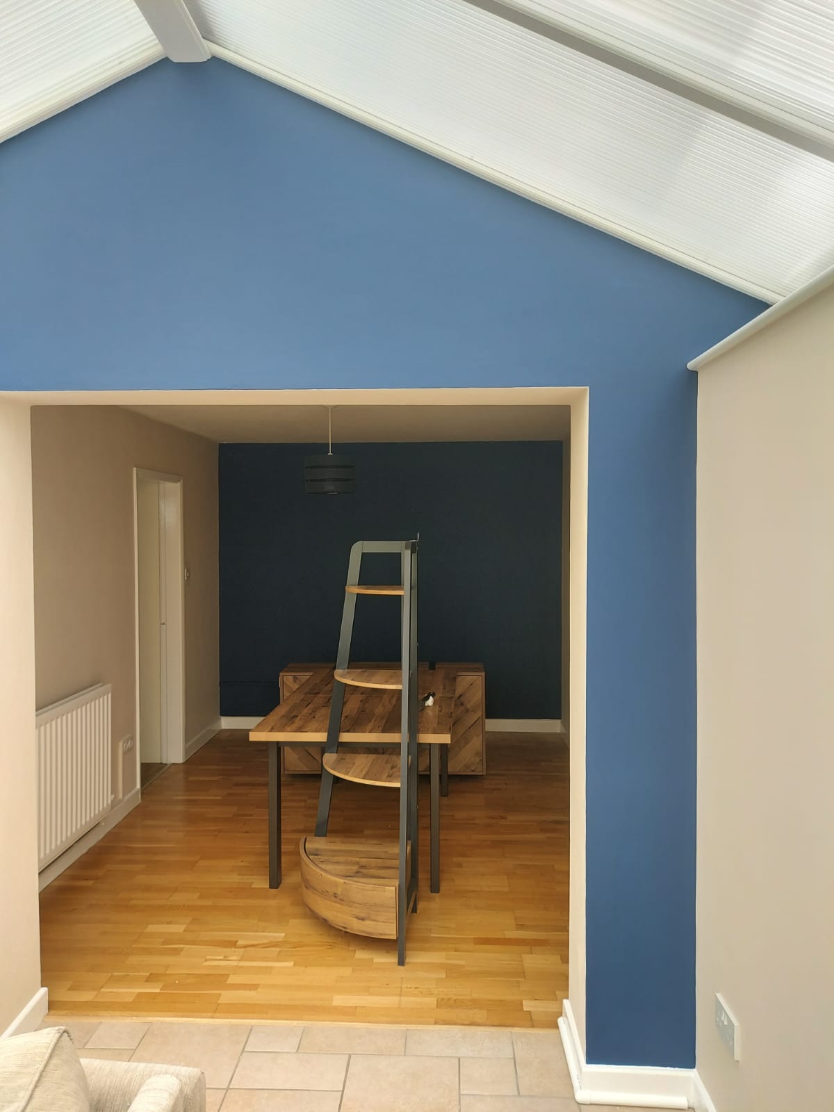 a picture of a wall painted in blue