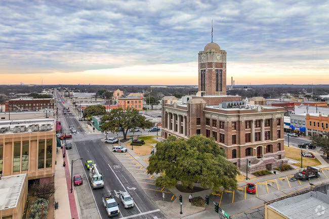 Cleburne, TX