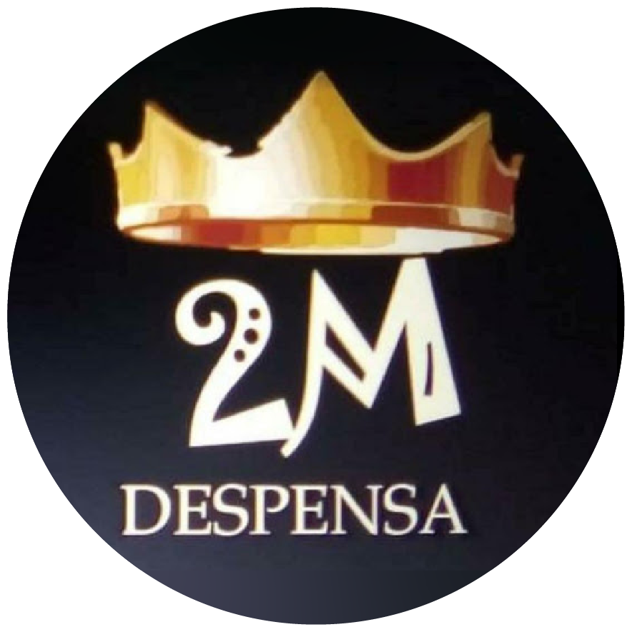Corona dorada sobre texto estilizado “2M DESPENSA” en un círculo oscuro.