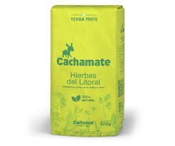 Bolsa de yerba mate Cachamate con empaque verde.
