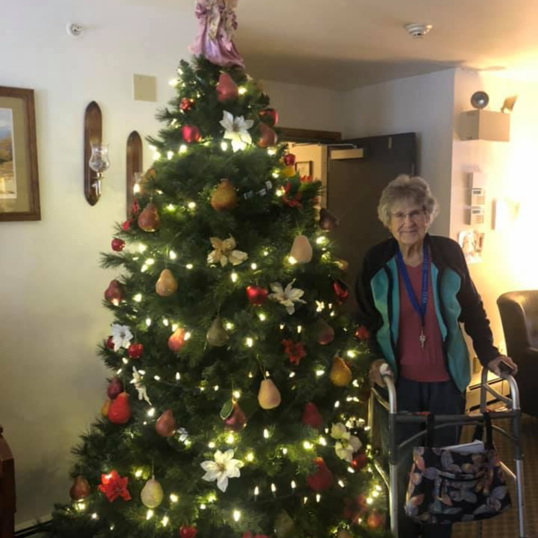 Christmas Tree, Social Events, Kunkletown PA, fun time, Getz Personal Care Home, activities