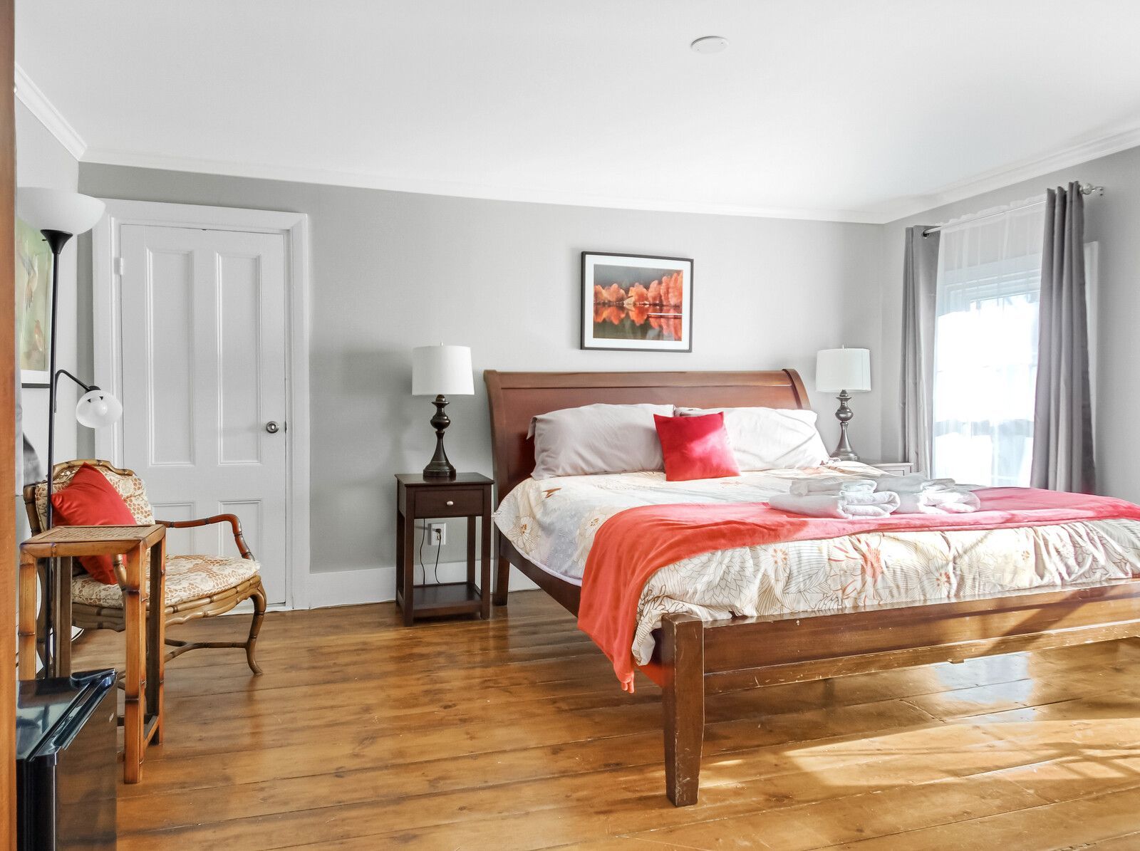 bedroom-suite
