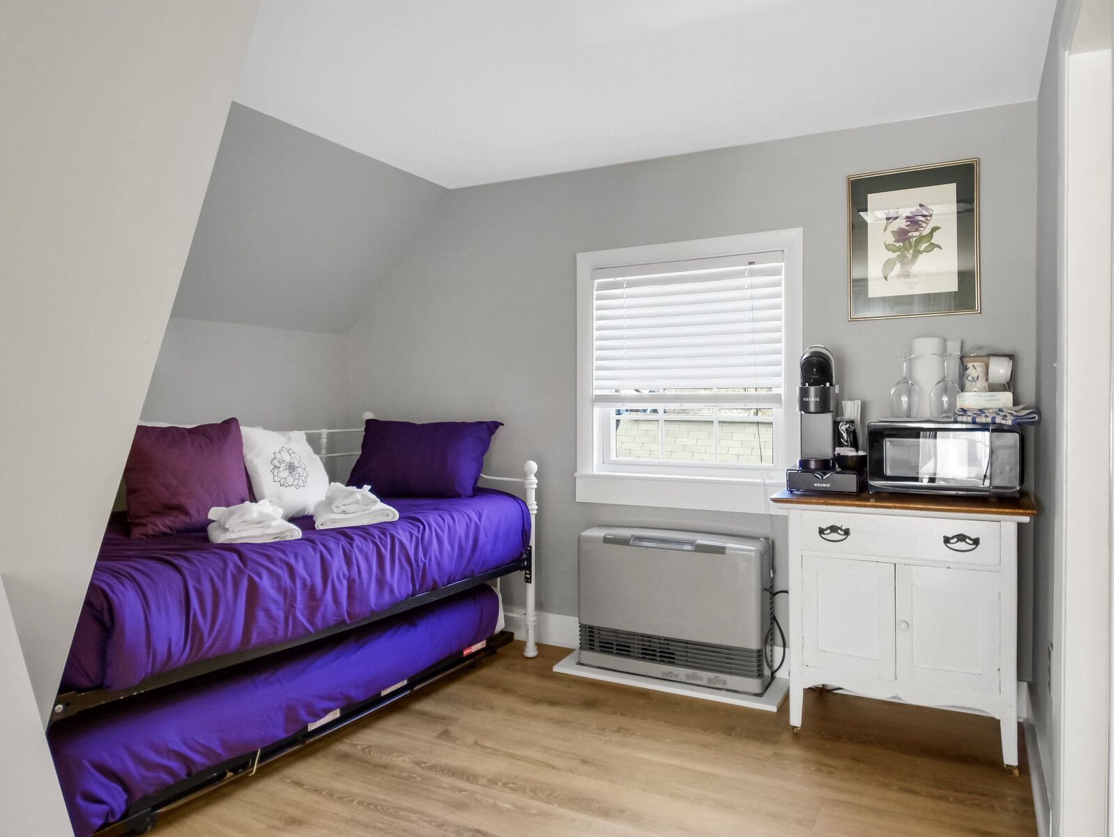 bedroom-suite