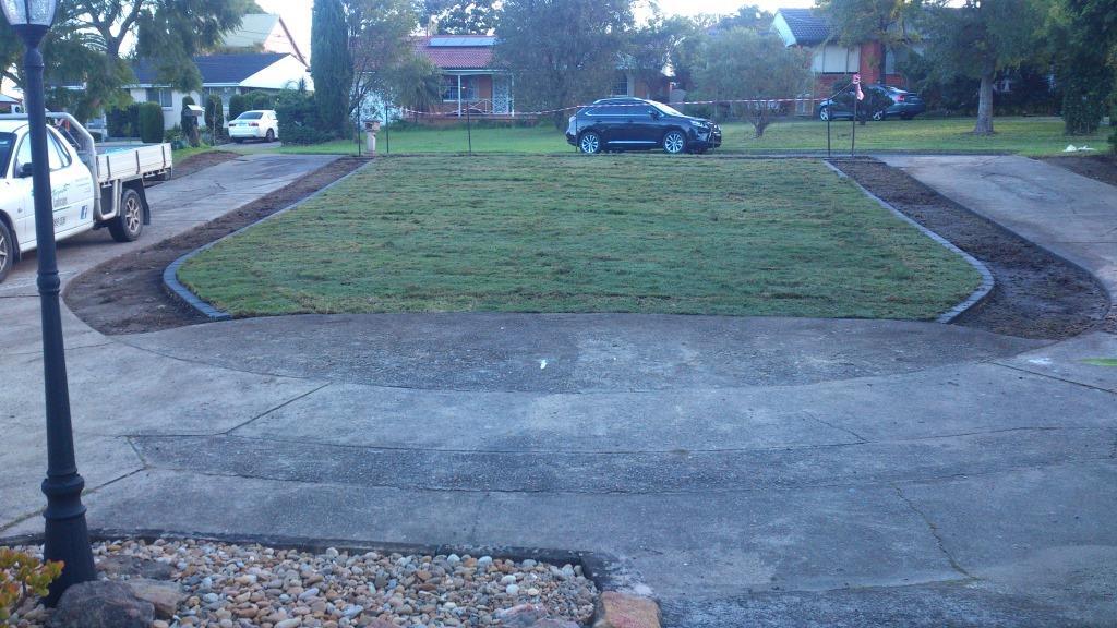 Front View Irrigation — Mt Riverview, NSW ¬¬— Eternal Landscapes