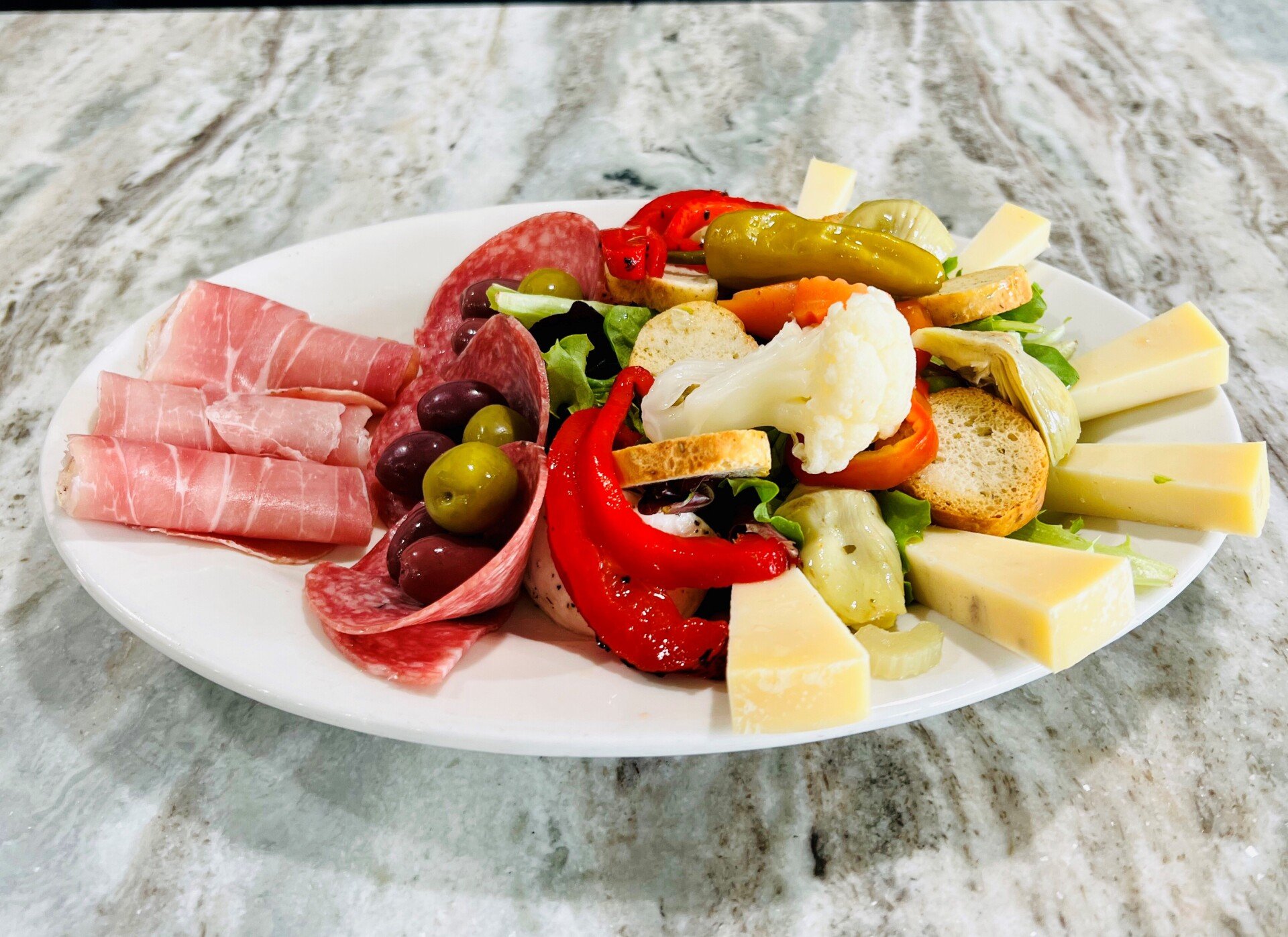 Italian Restaurants & Pizza Delivery in Centereach & Lake Grove, NY