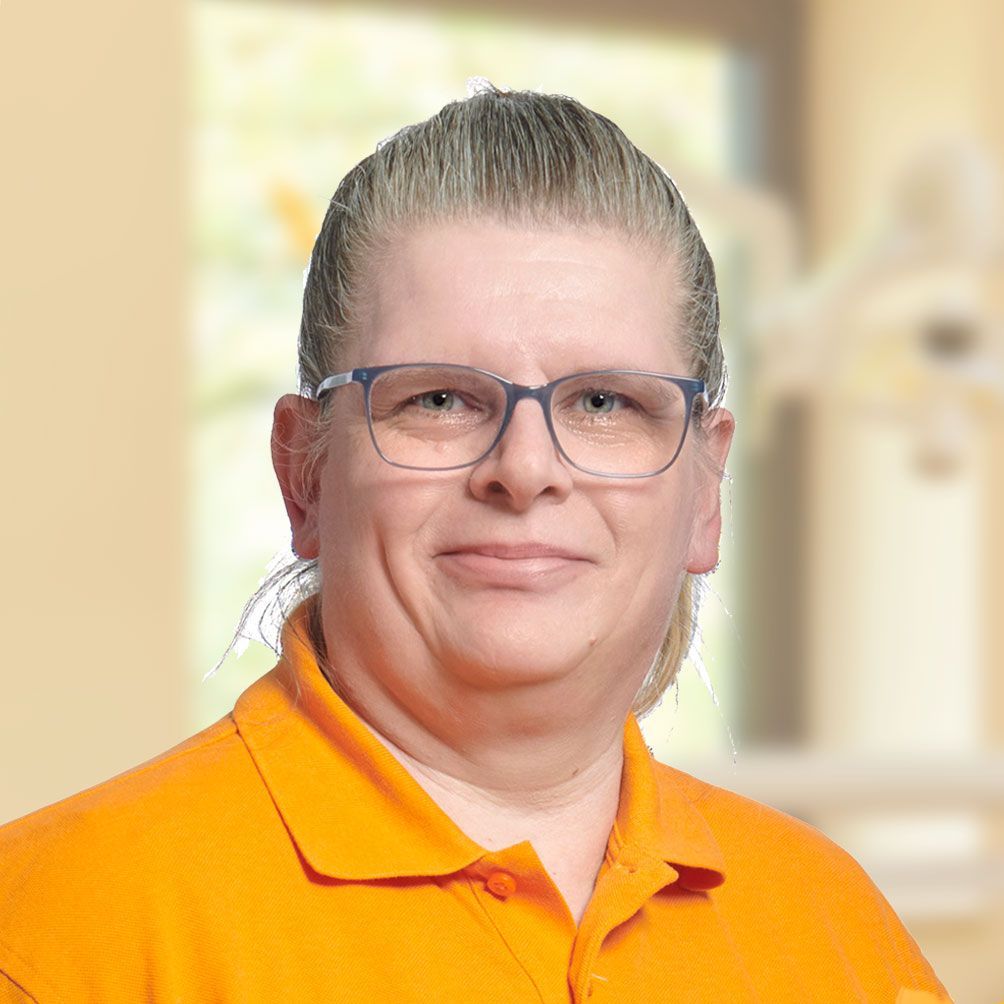 Frau Stephanie Fehr