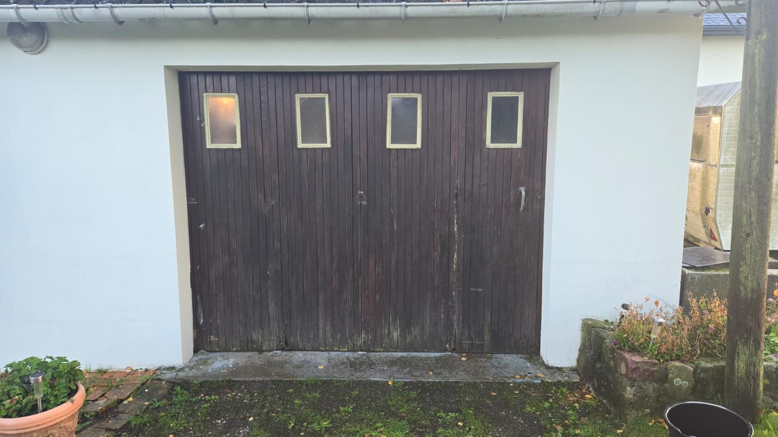 Porte de garage ancienne