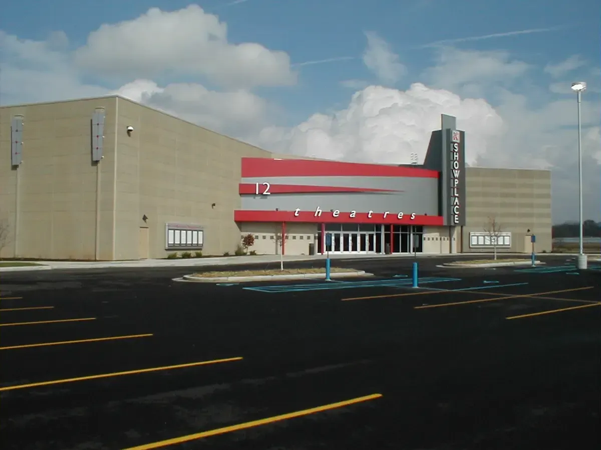 A photo of the Kerasotes Theater in Columbus, IN