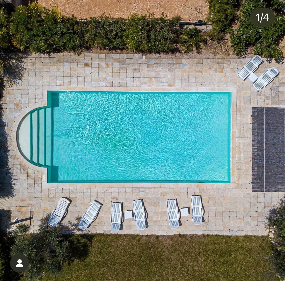 piscina interrata con skimmer in giardino privato con telo alkorplan t2000 pool design group