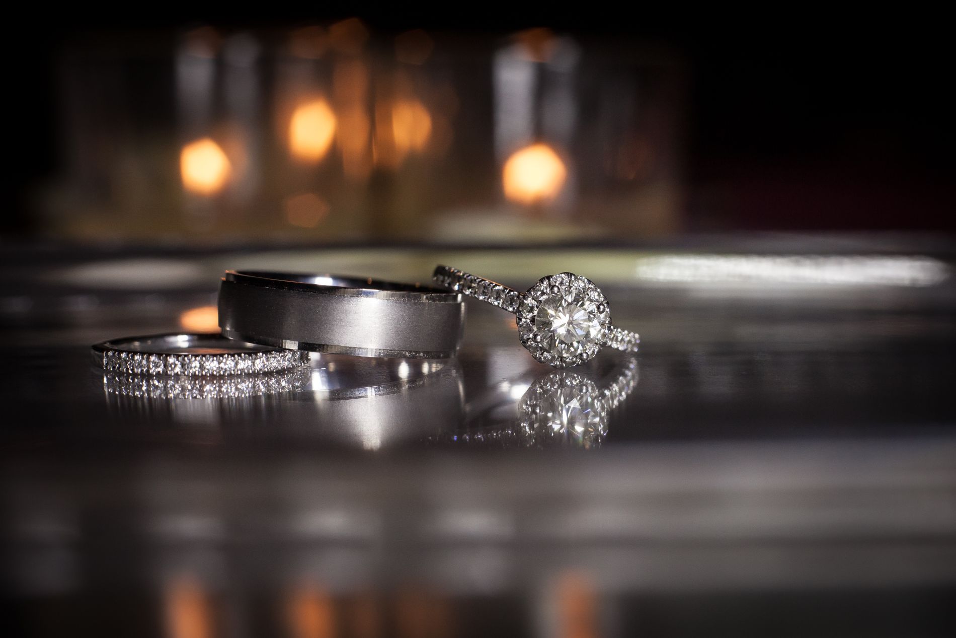 anelli in argento con diamanti