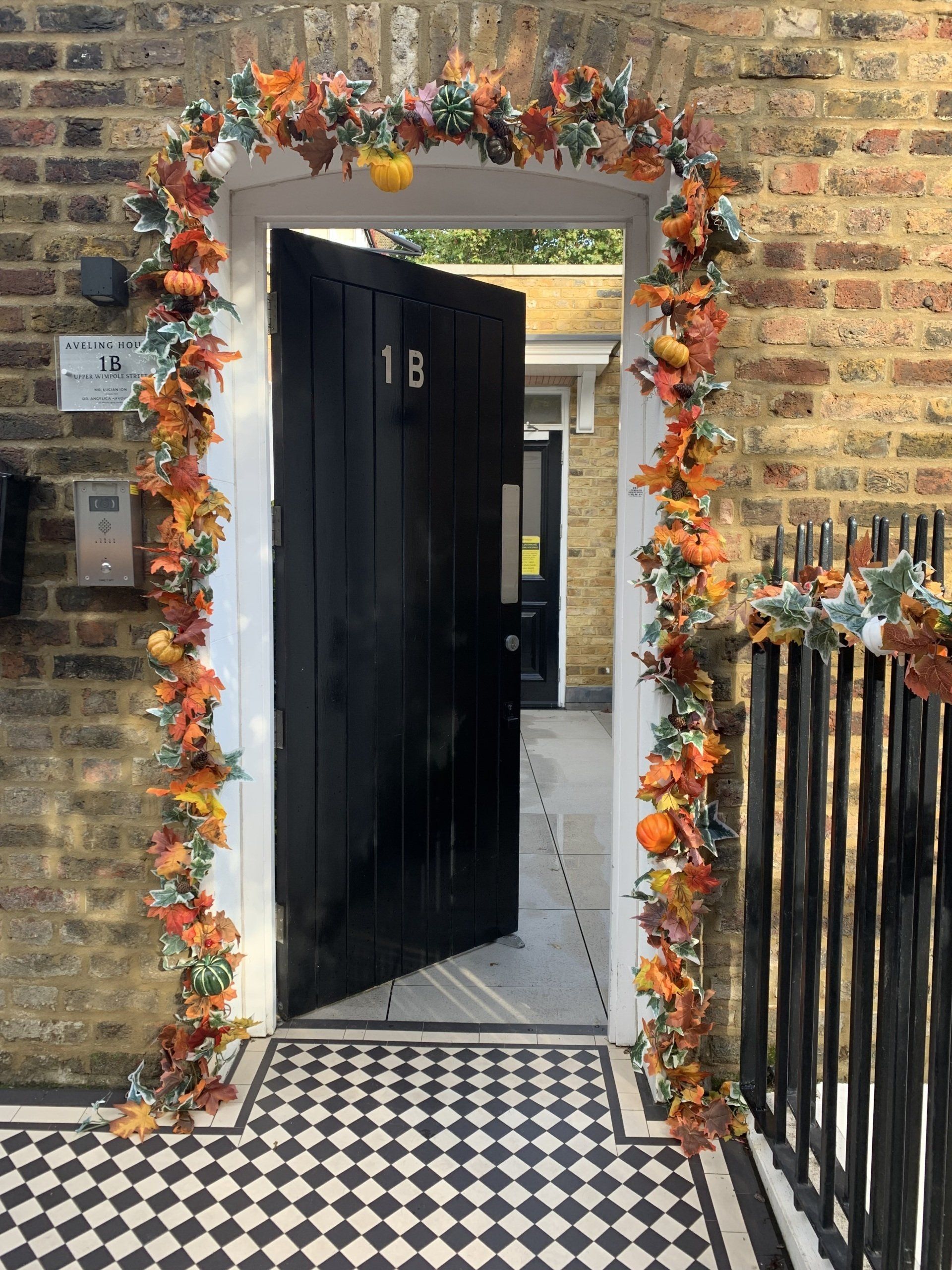 Ion Kavouni London Aveling House
