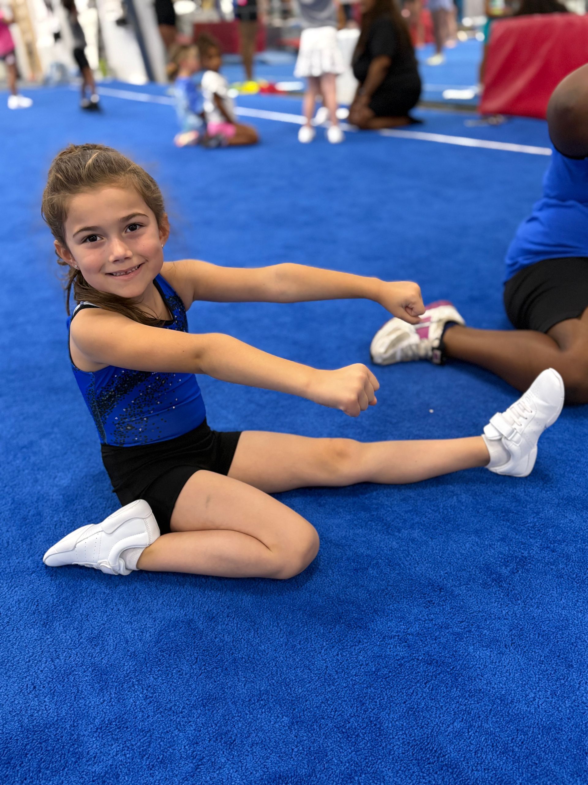 Mini Stars cheer athlete at HPGA