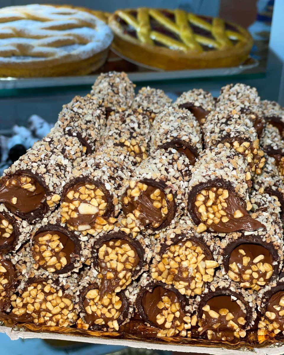 Dolci ripieni al cioccolato