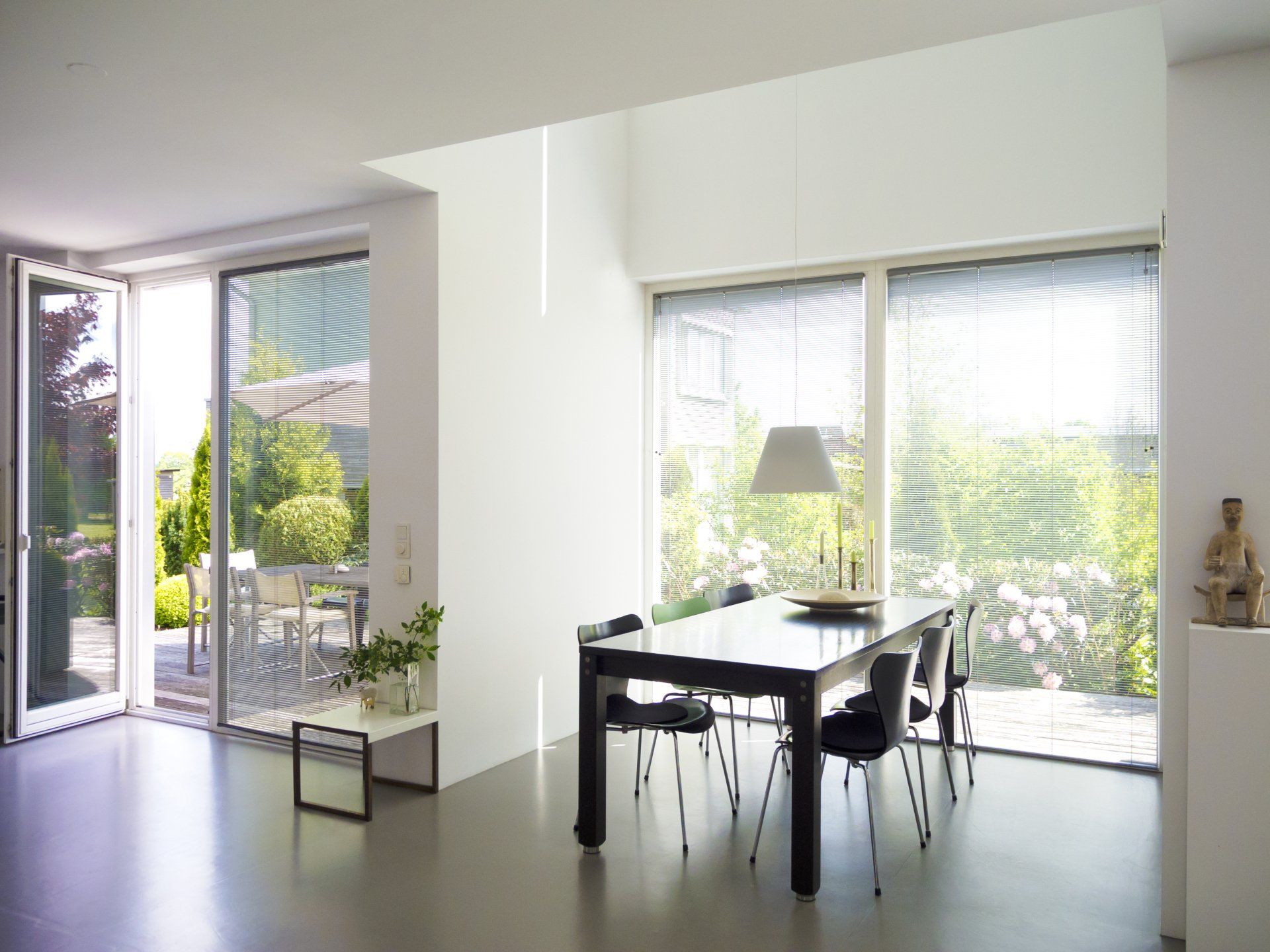 Kitchen concrete flooring