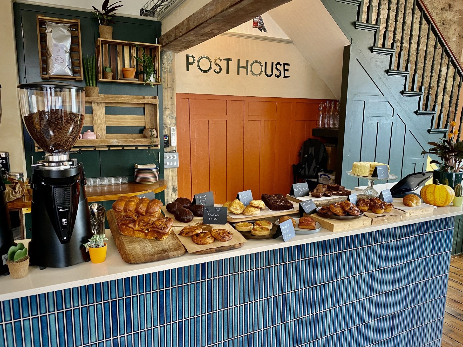 POST HOUSE CAFÉ Brighton cafe bar restaurant menus