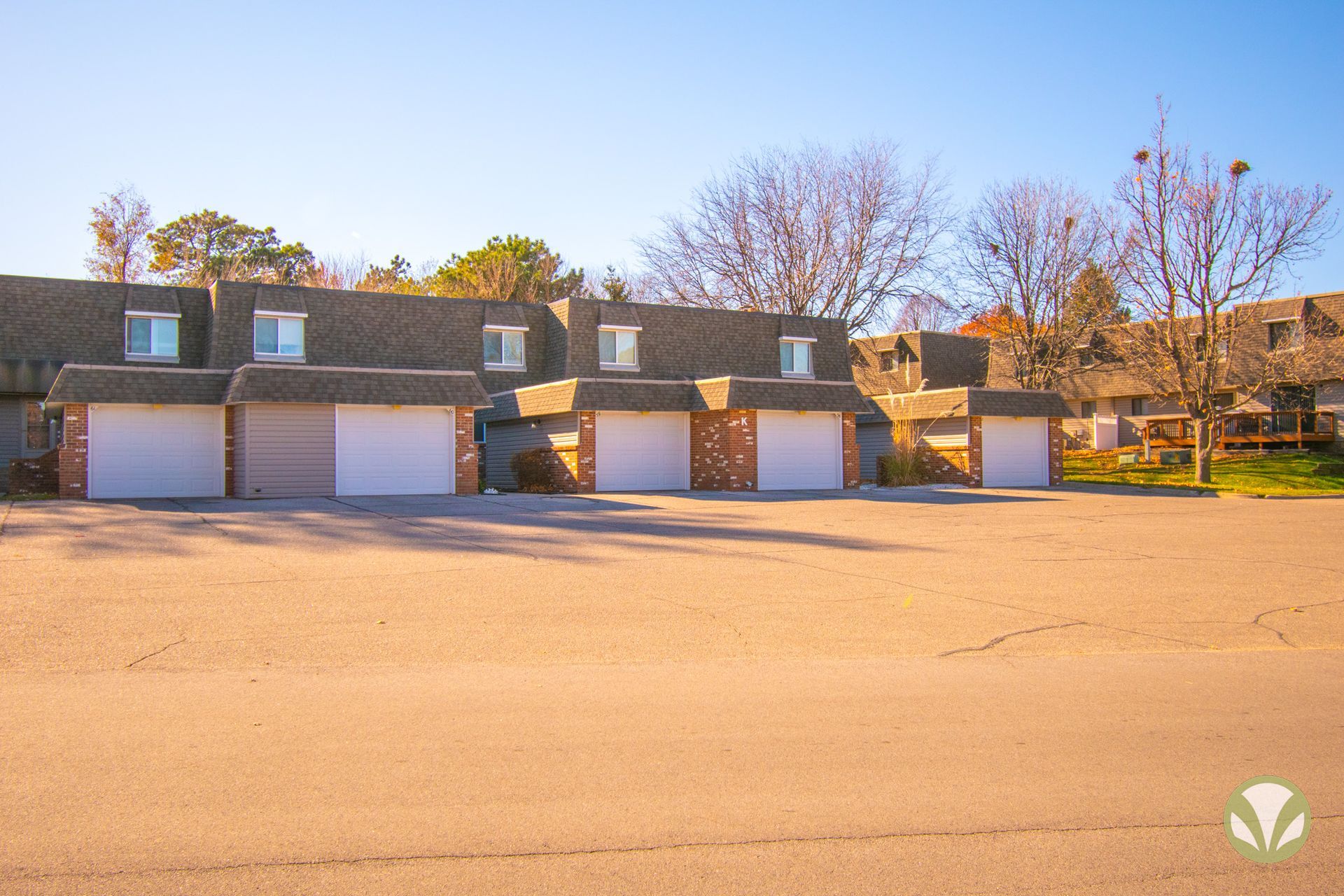 Chateau Townhomes - Image 8