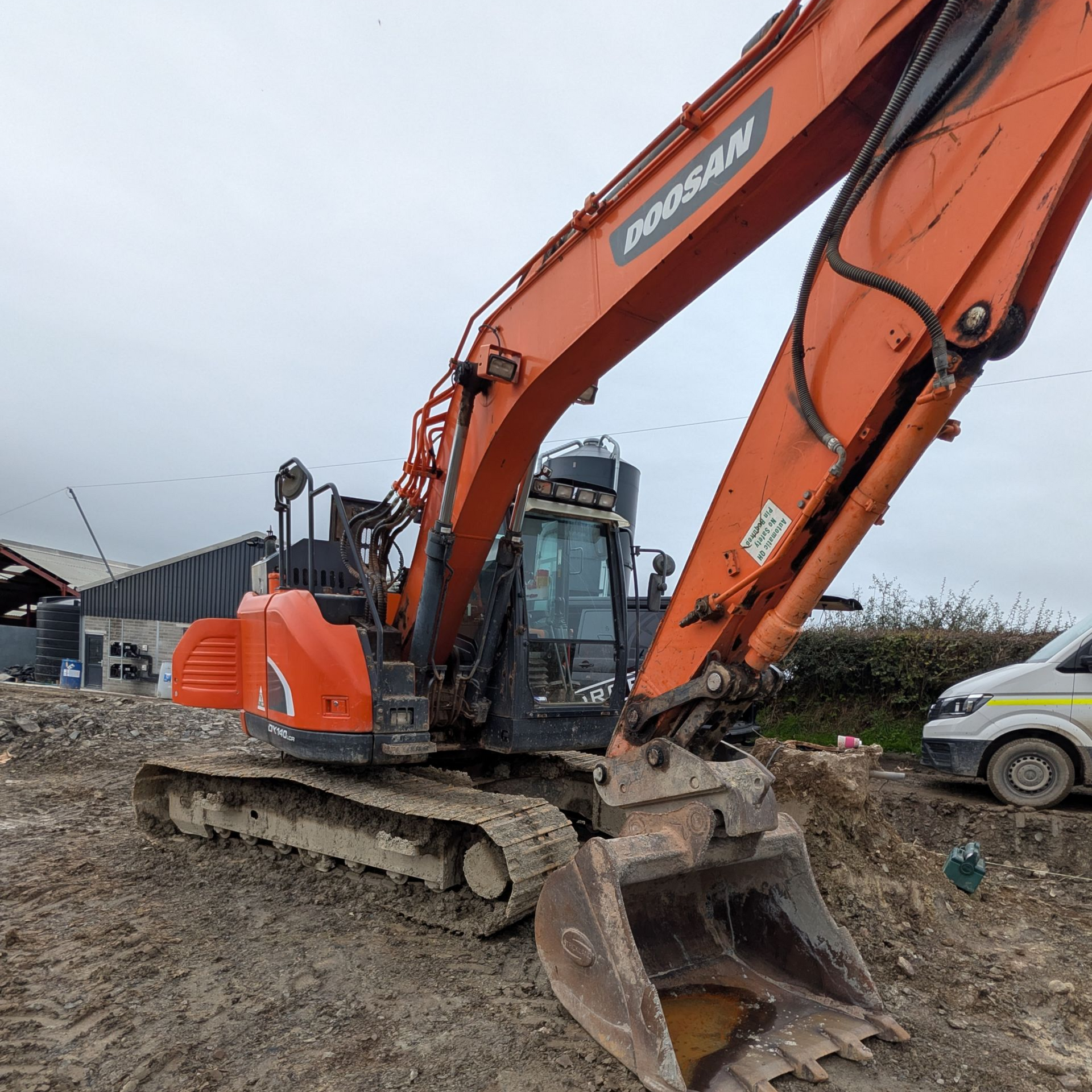Doosan 140DX 