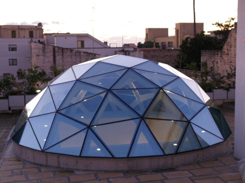 strutture e coperture in metallo e vetro