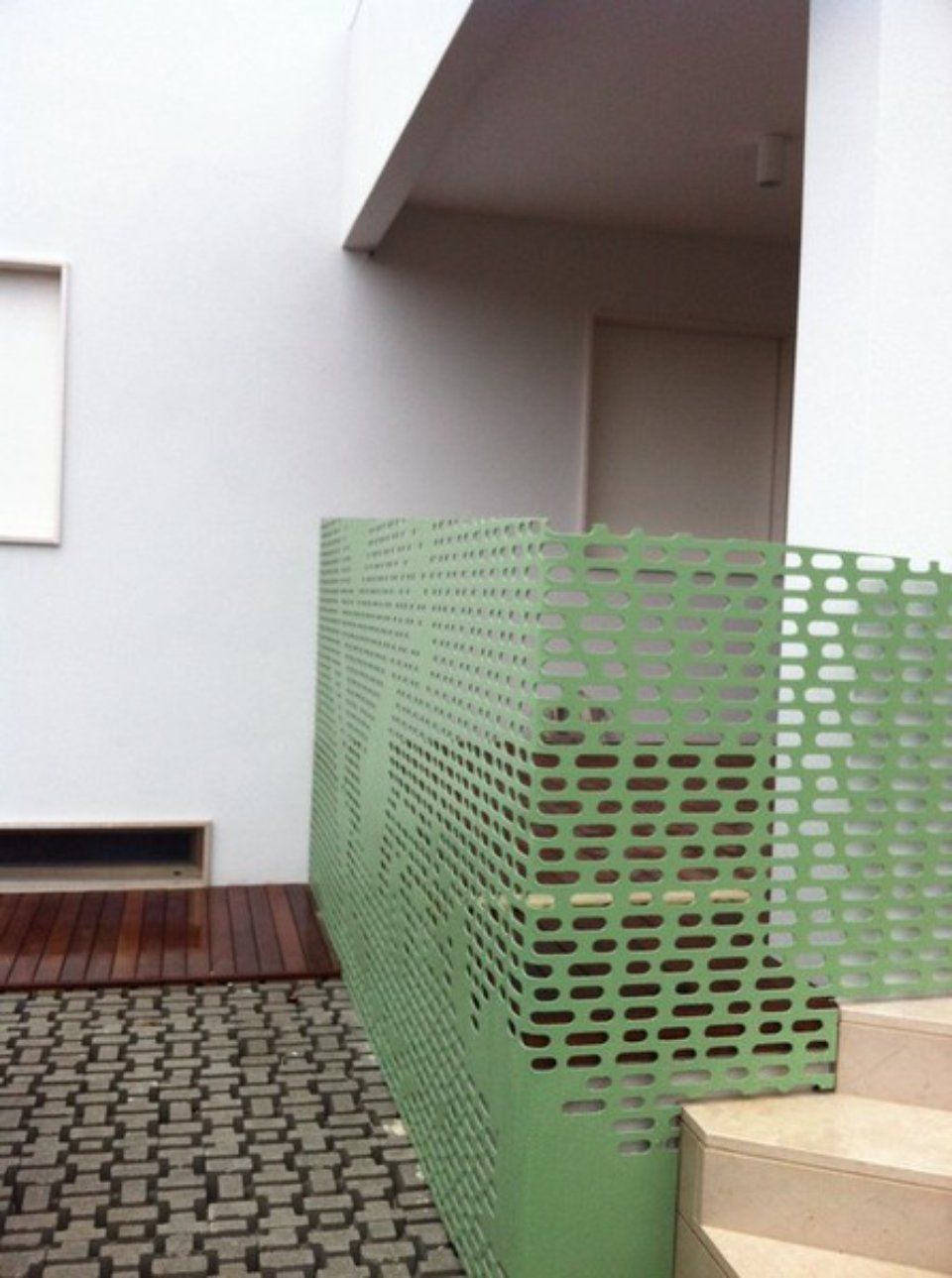 dividing structures